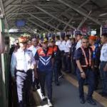 Direksi KAI dan KNKT Tinjau Kesiapan Angkutan Nataru 2025/2026 di Stasiun Jembe