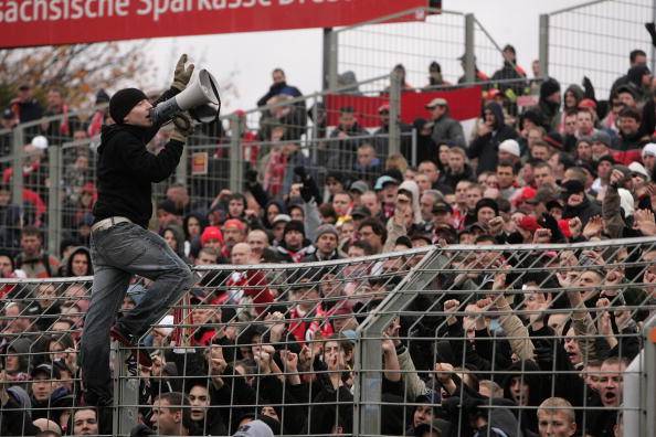 Hooligan Adalah: Pengertian, Sejarah, Dampak, dan Fakta yang Perlu Kamu Pahami